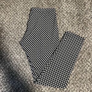 Arizona Jean Company -size L - cream/black leggings